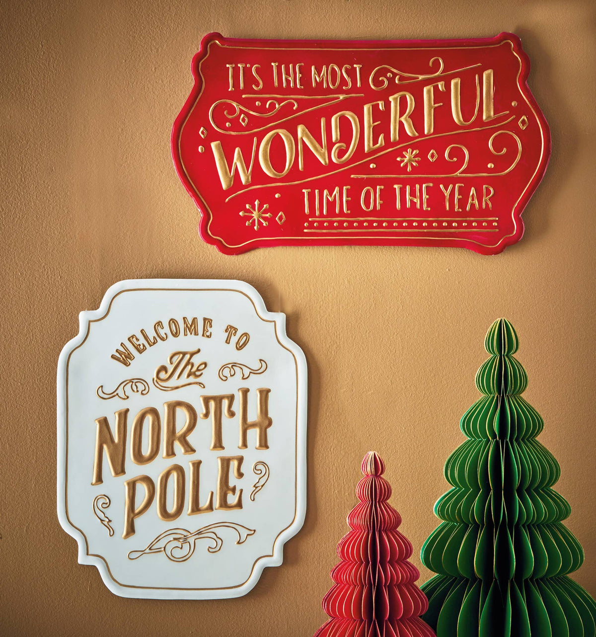 Christmas Wall Art Welcome To The North Pole Sign White