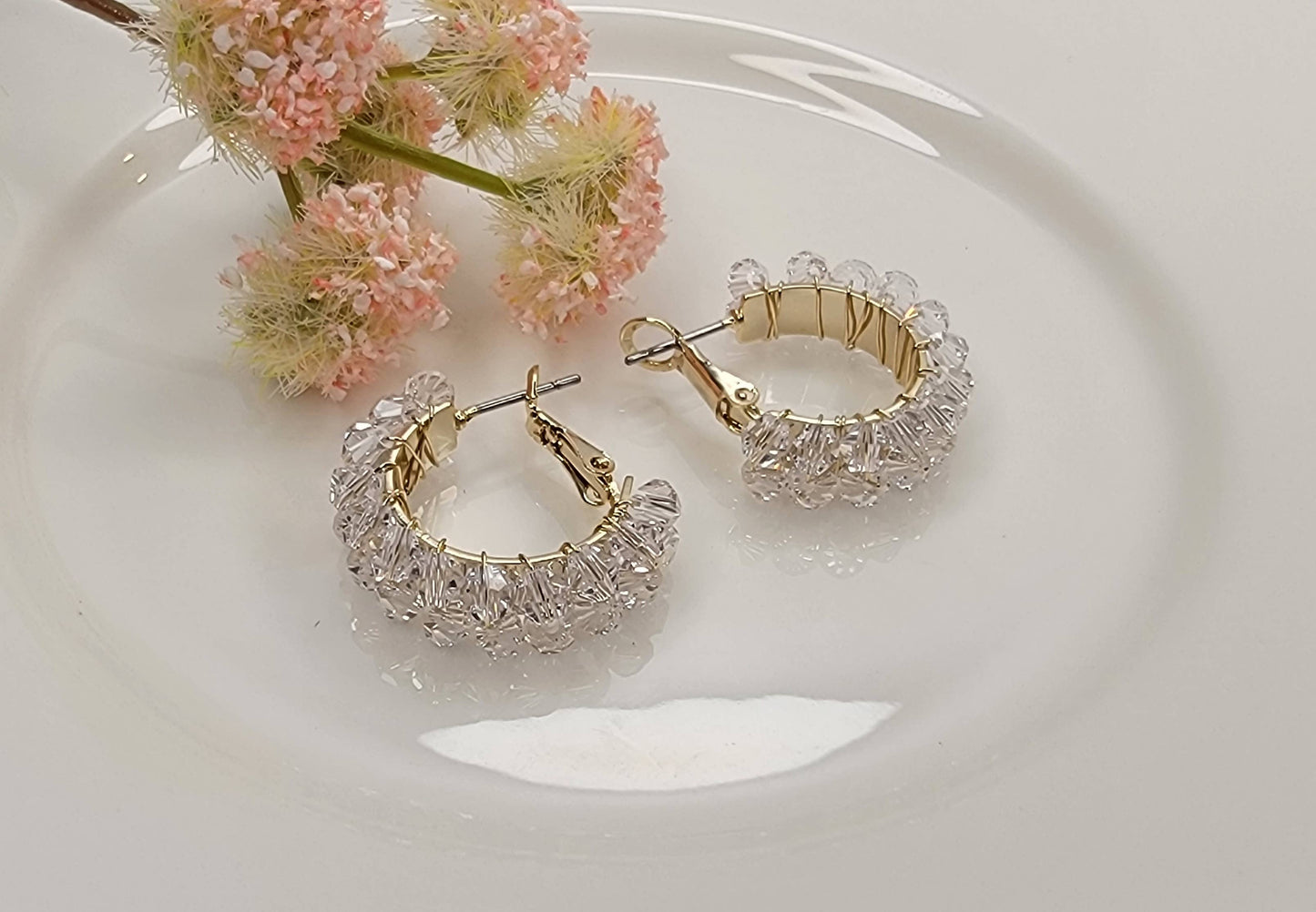 HOOP EARRINGS.
