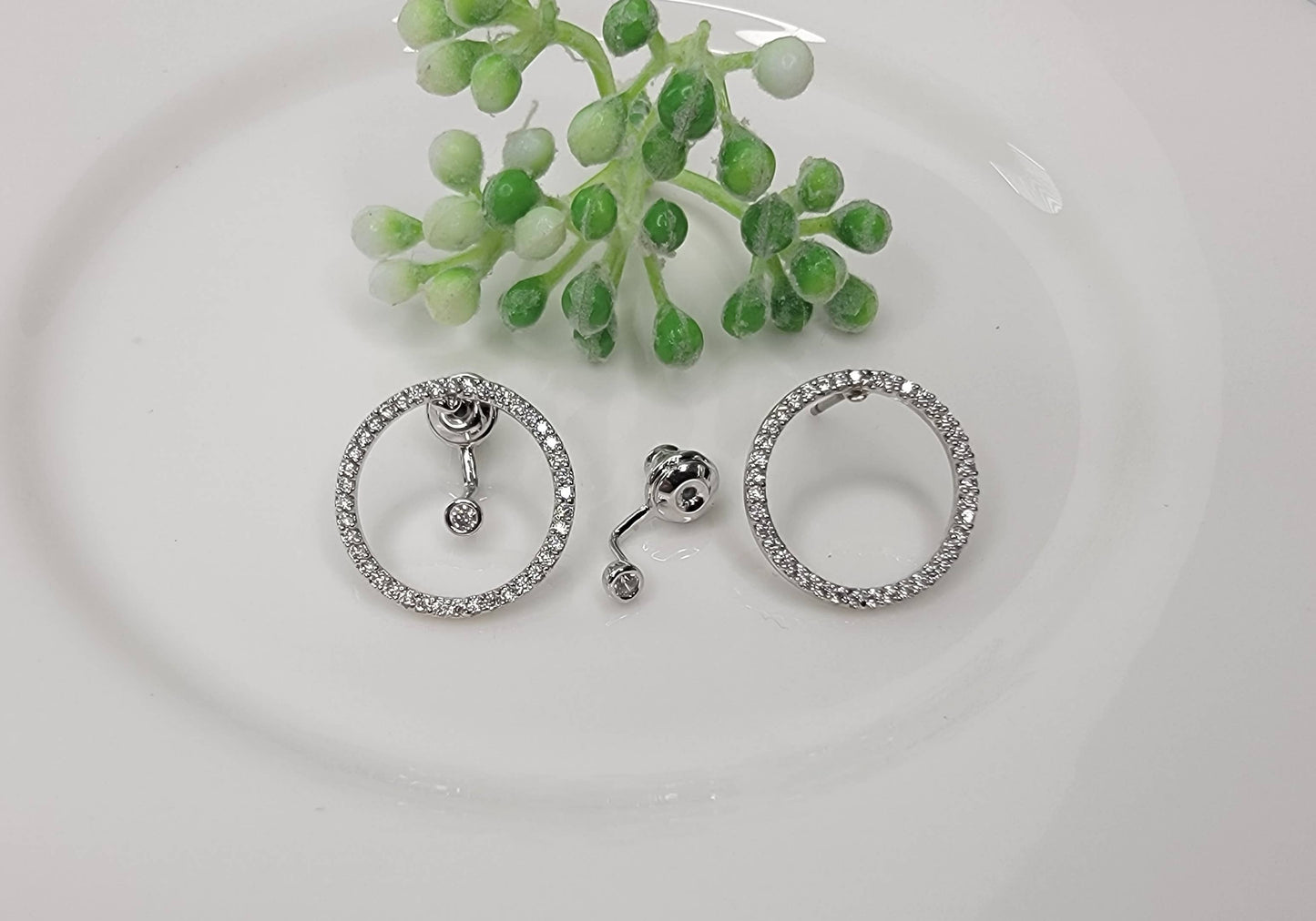 CZ. POST EARRINGS.