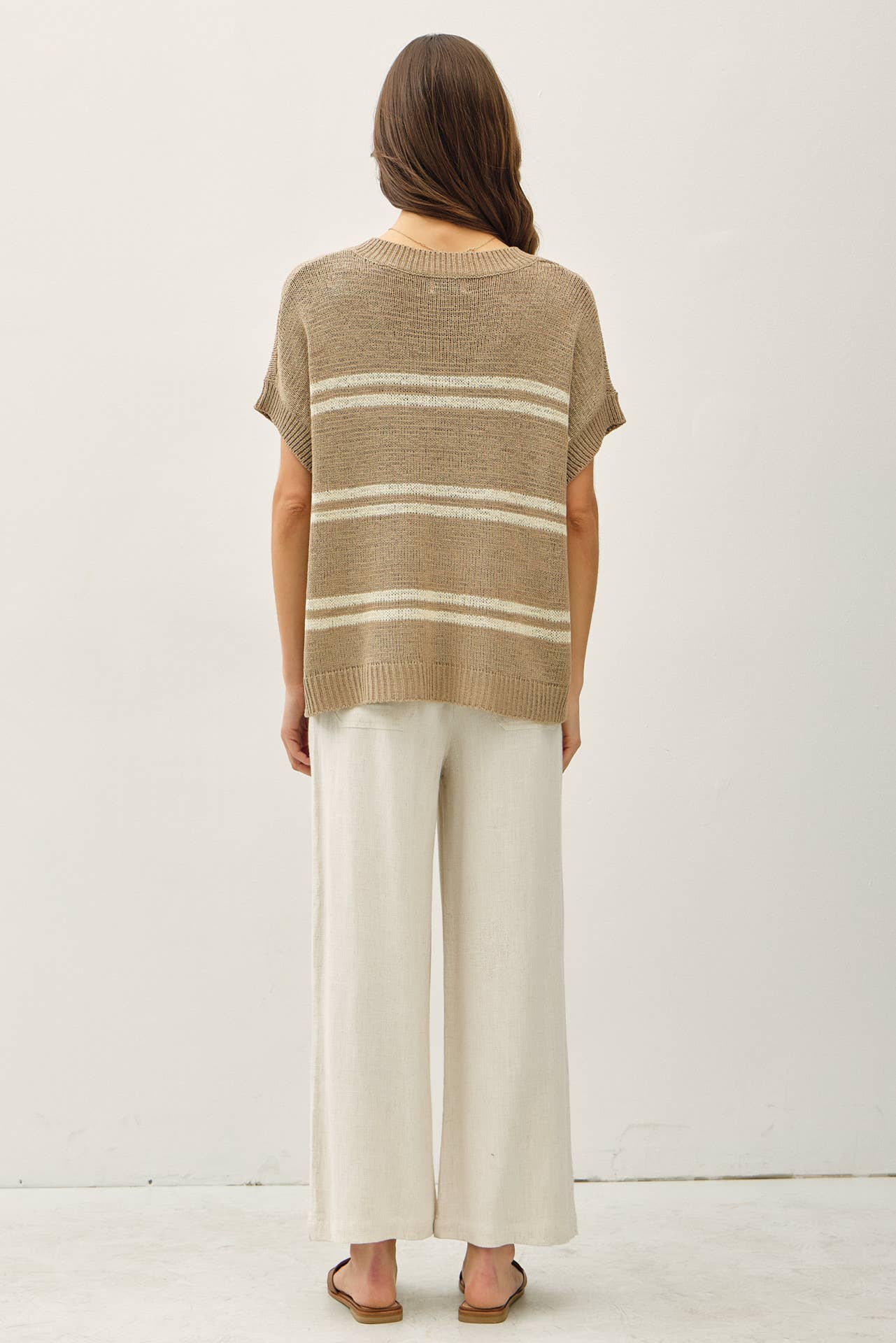 STRIPED V-NECK SWEATER