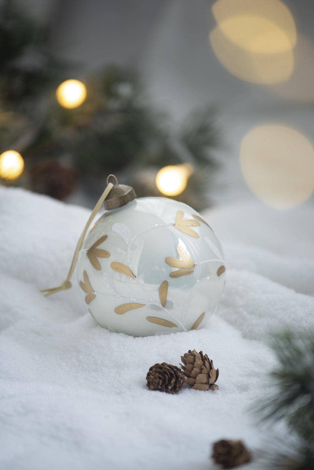 D4" Winter Blossom Glass Ornament