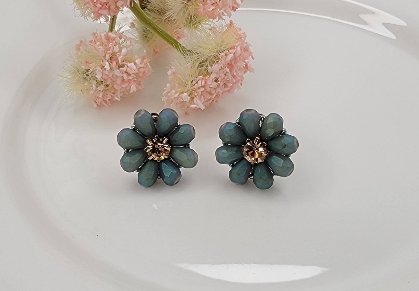 HANDMADE FLOWER POST EARRINGS.