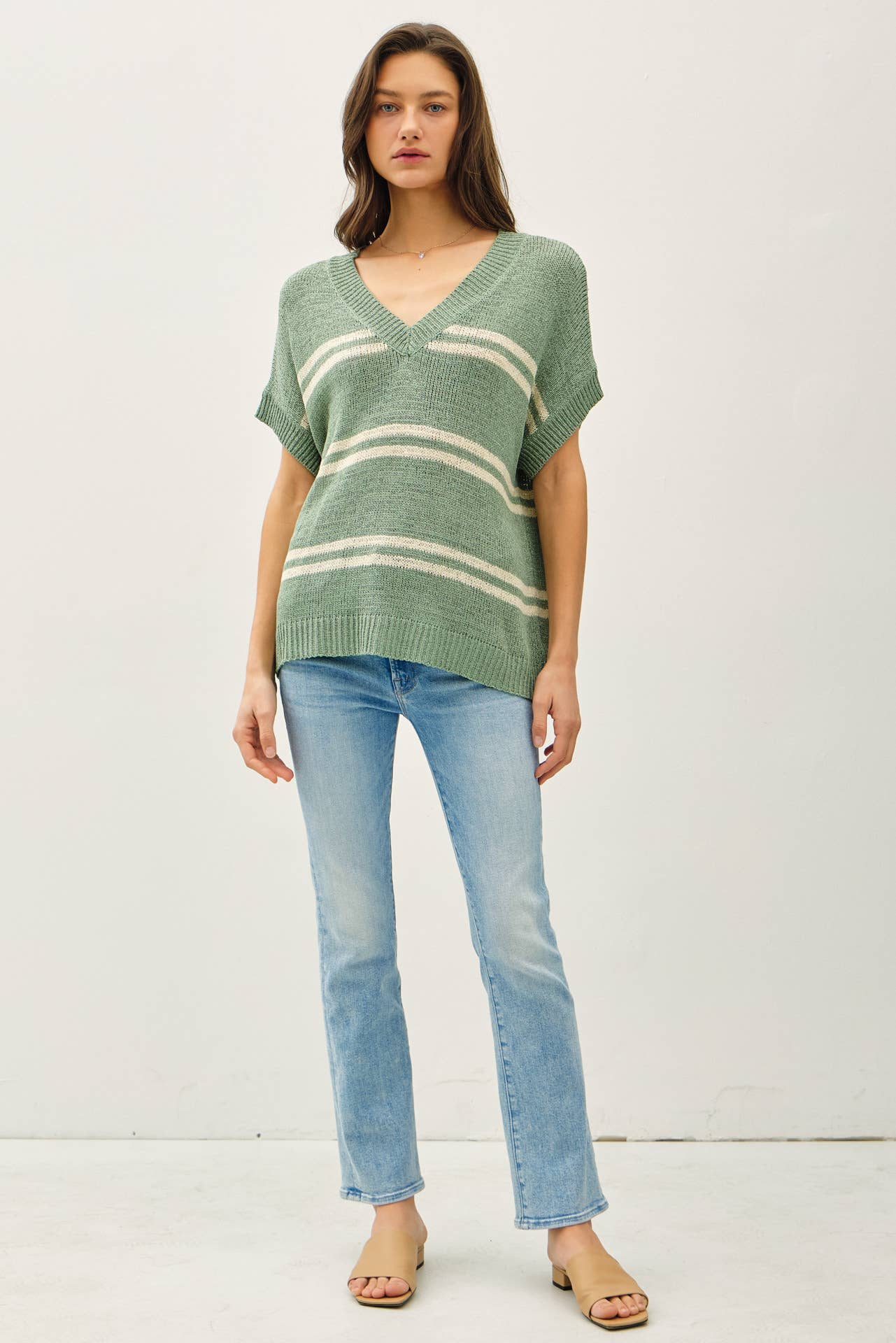 STRIPED V-NECK SWEATER
