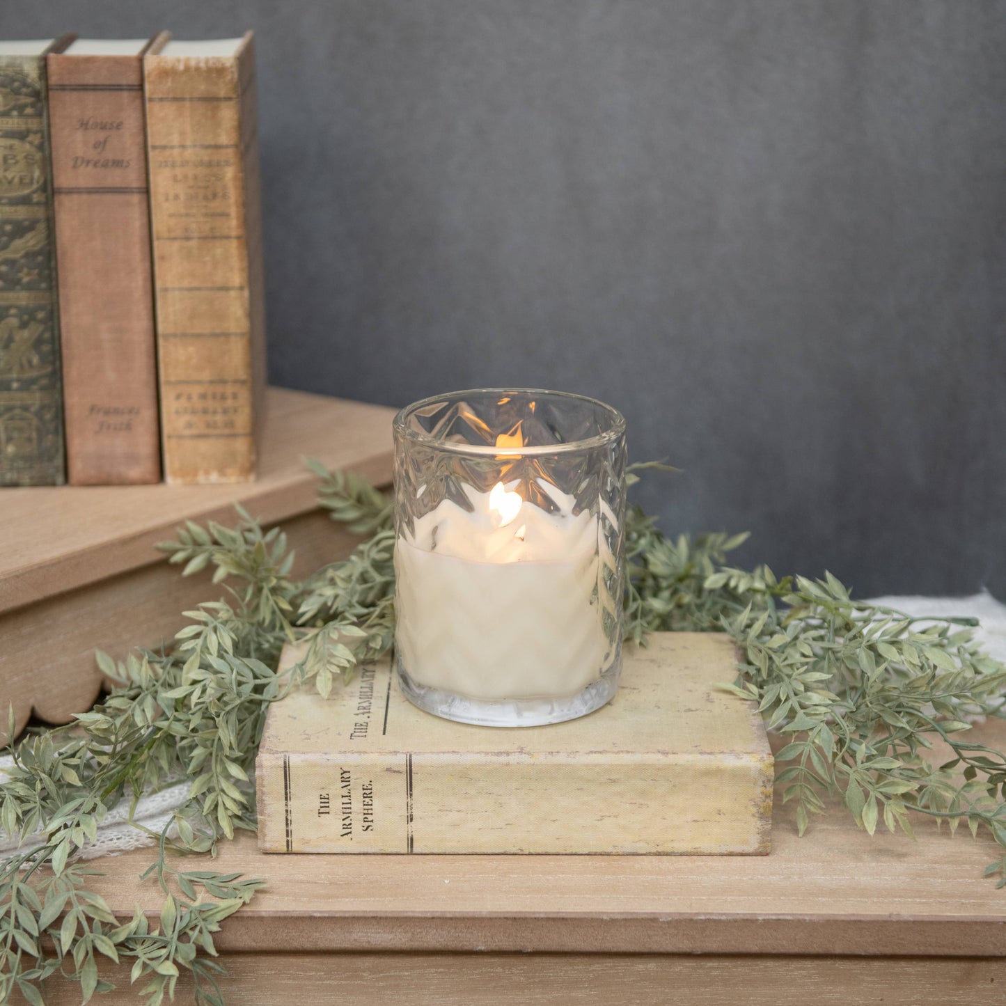 5" CHEVRON GLASS CANDLE