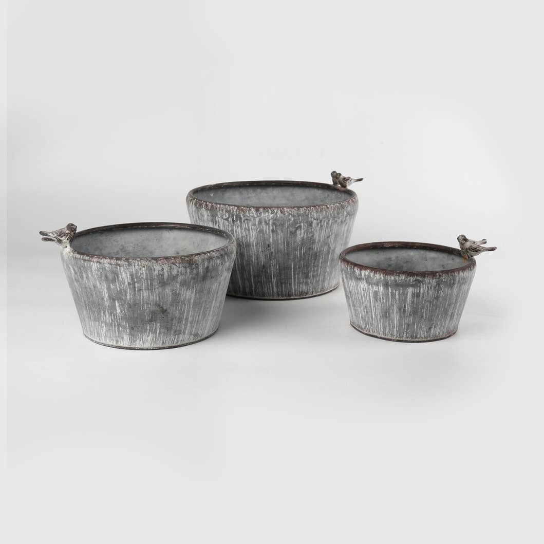 GRAY WASH VINTAGE PLANTER
