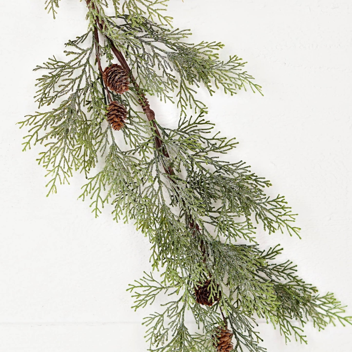 510201- 5ft Garland-Sparkle Mix Green Cedar with Birchcone