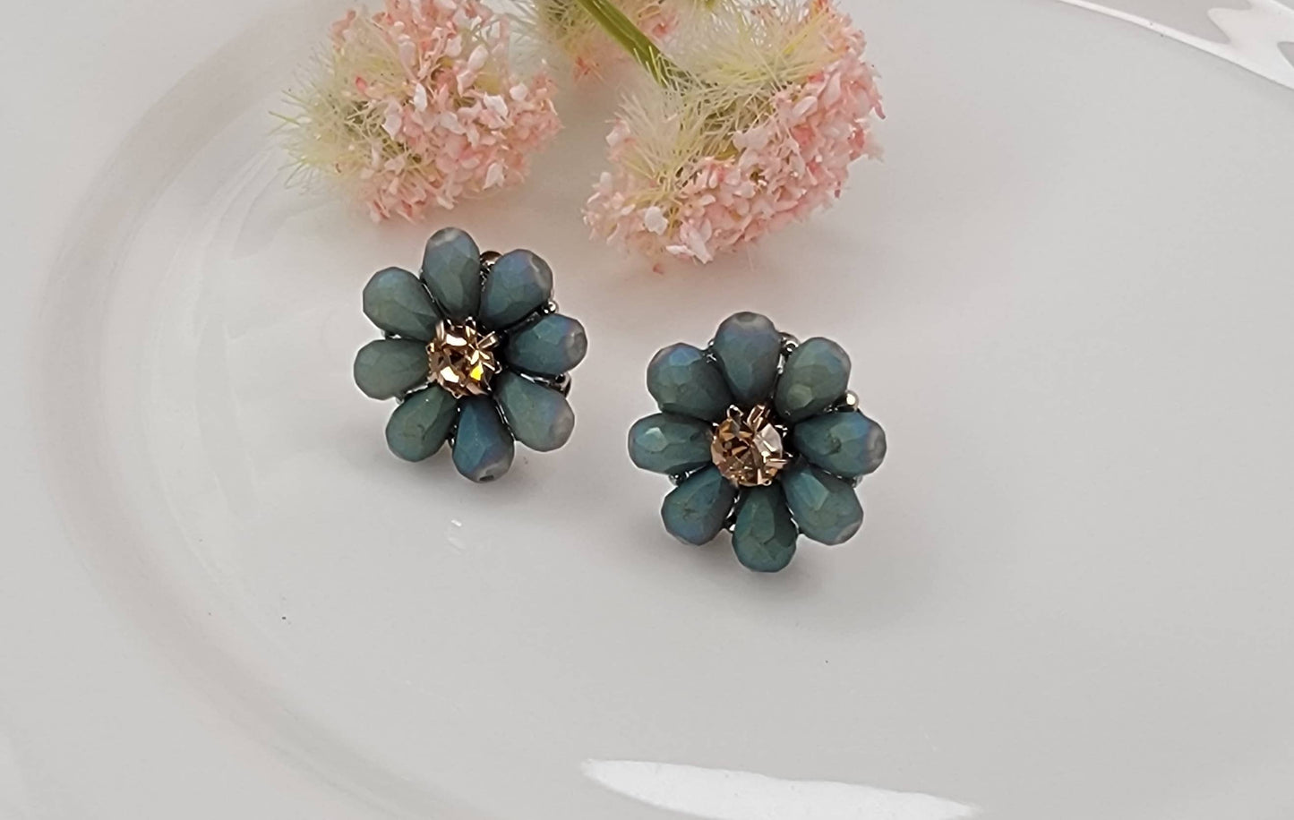 HANDMADE FLOWER POST EARRINGS.