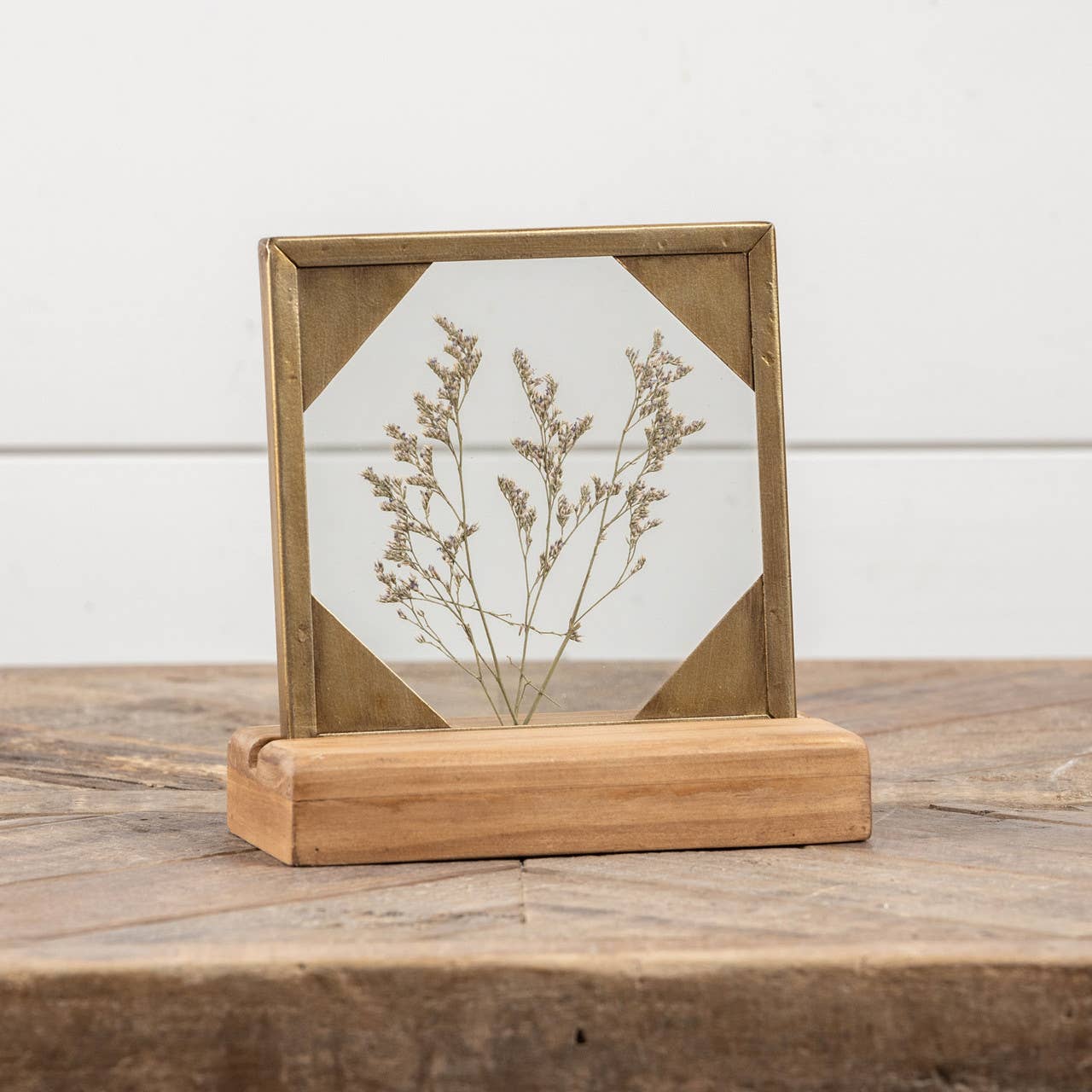 6.25" PRESSED FLOWER TABLETOP FRAME