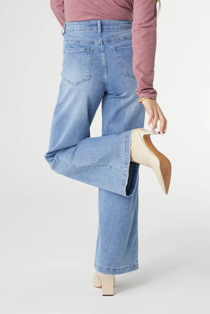 EverStretch Wide Jean