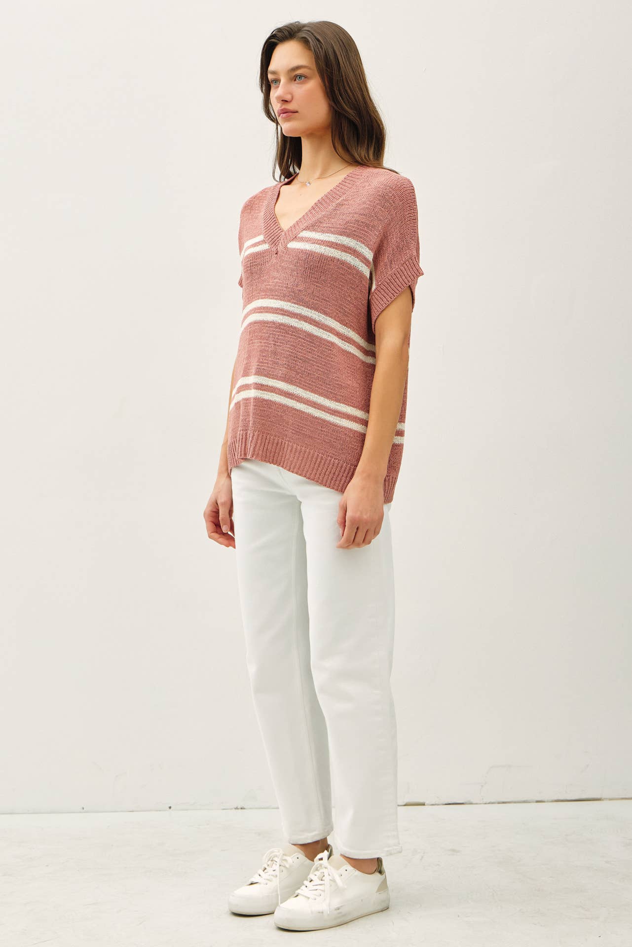 STRIPED V-NECK SWEATER