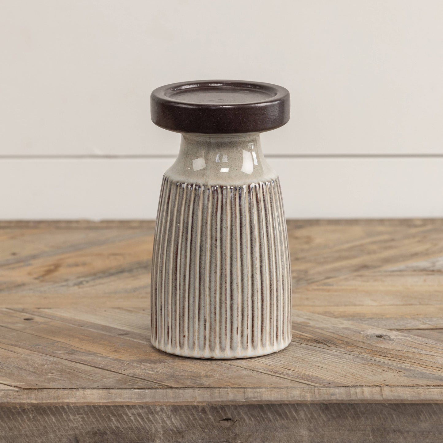 7.5" BEIGE & BROWN PILLAR CANDLE HOLDER