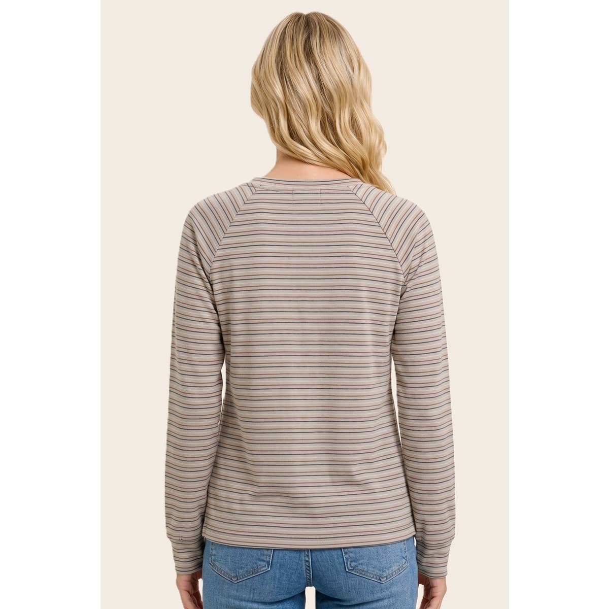 Sandy Vnotch Sweater Top