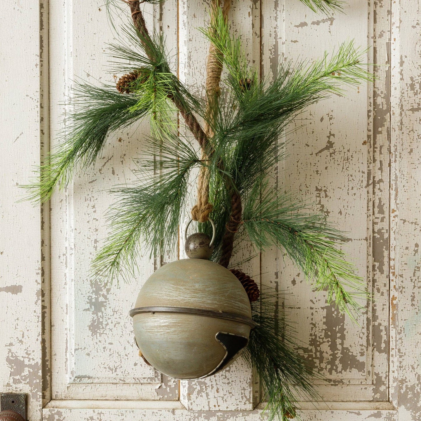 Weathered Tin Jingle Bell, Md (PC)