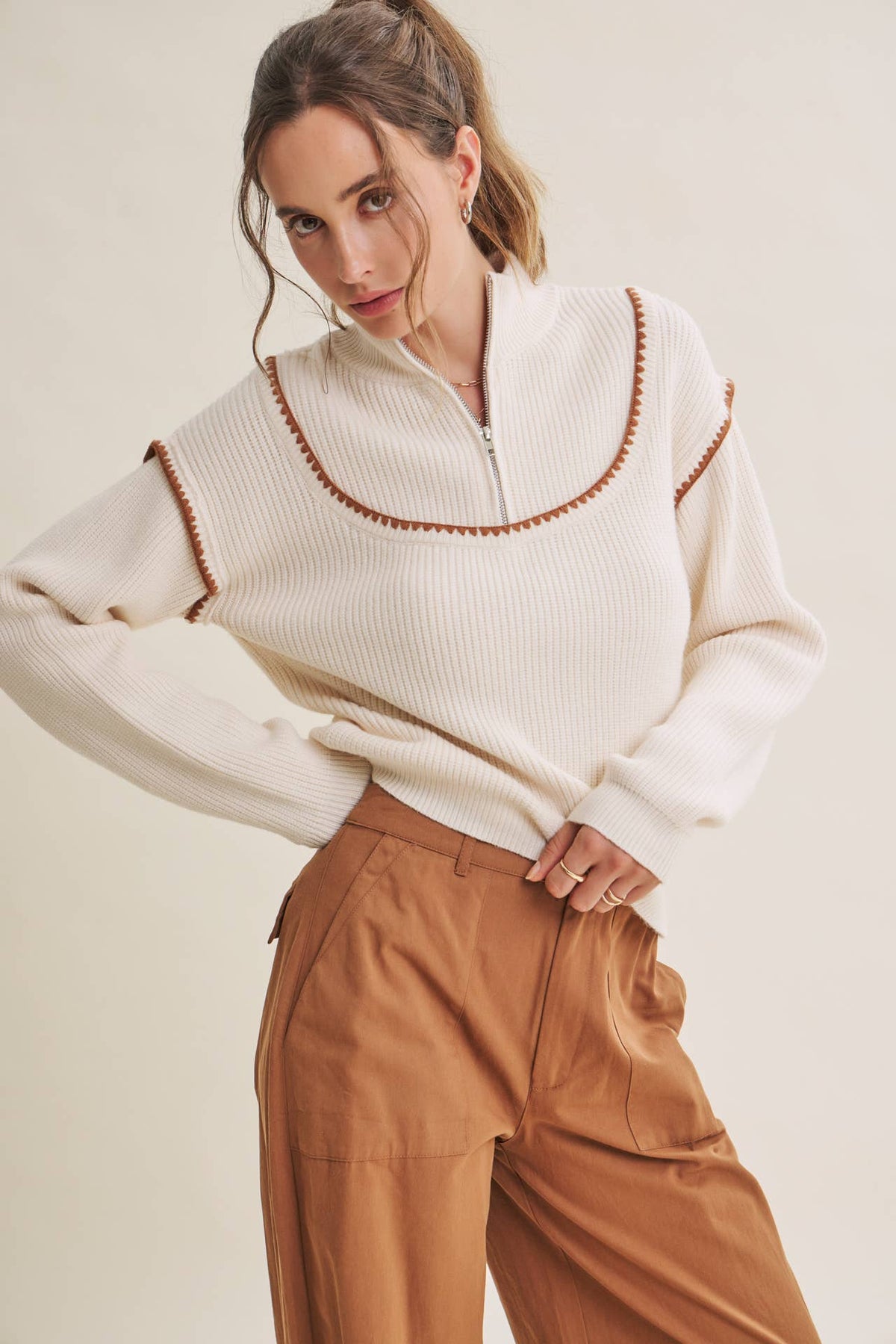 CABIN AIR CONTRAST WHIPSTITCH EMBROIDERY HALF ZIP SWEATER