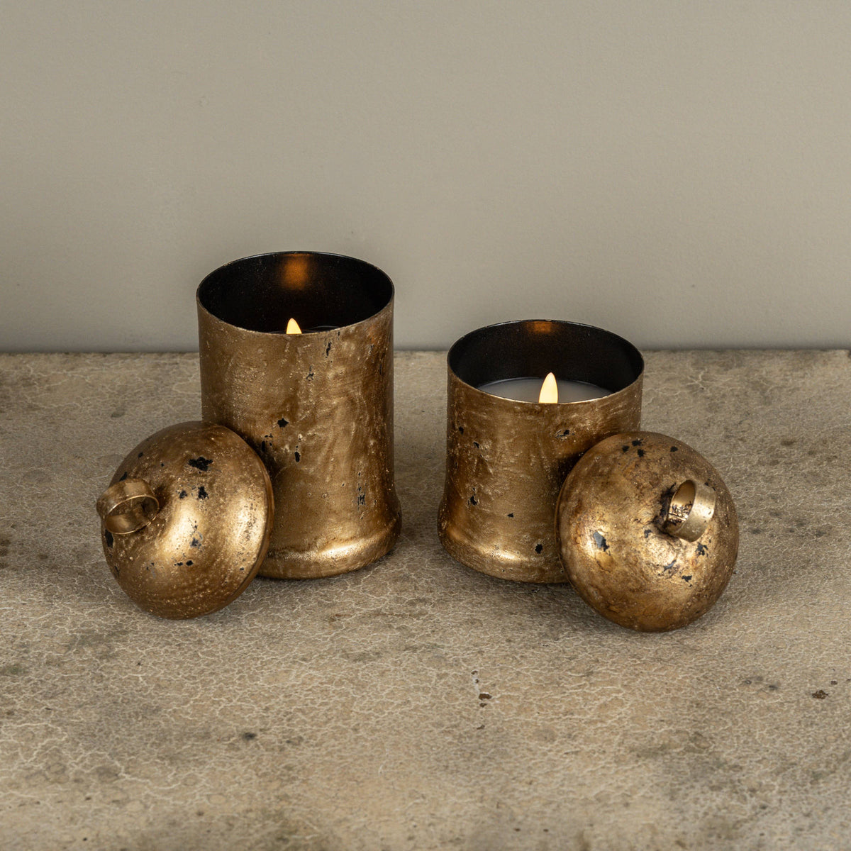 7" GOLD SLEIGH BELL 3D FLAME CANDLE