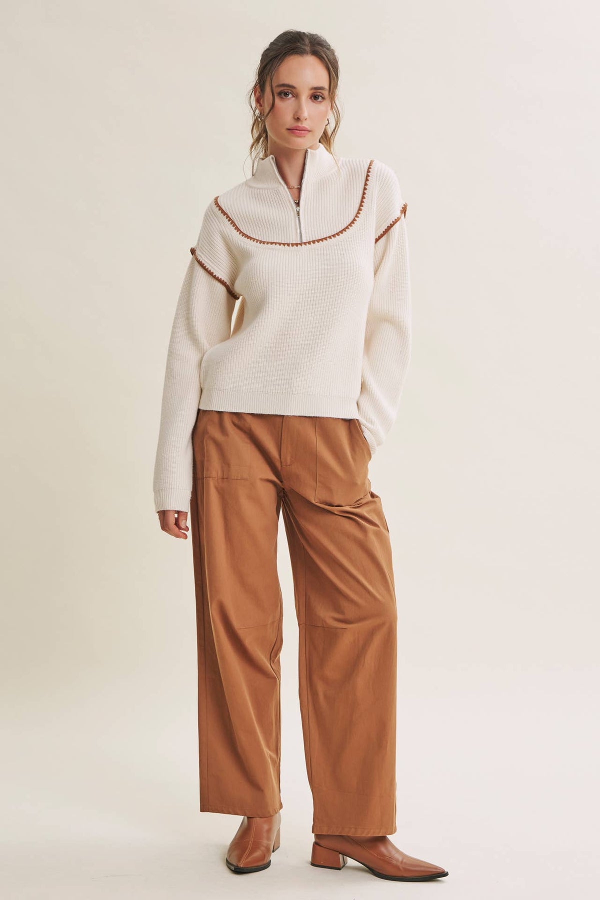 CABIN AIR CONTRAST WHIPSTITCH EMBROIDERY HALF ZIP SWEATER
