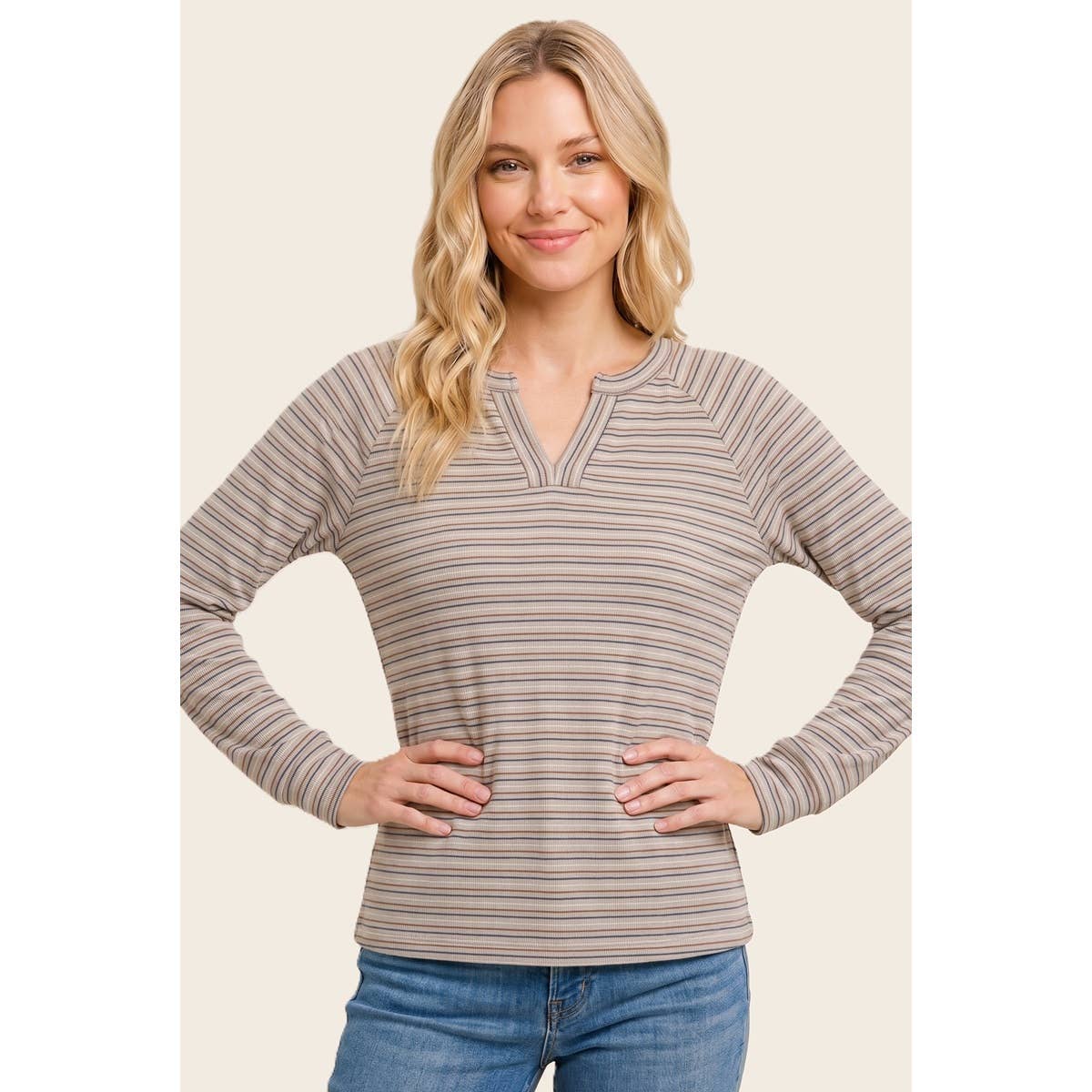 Sandy Vnotch Sweater Top