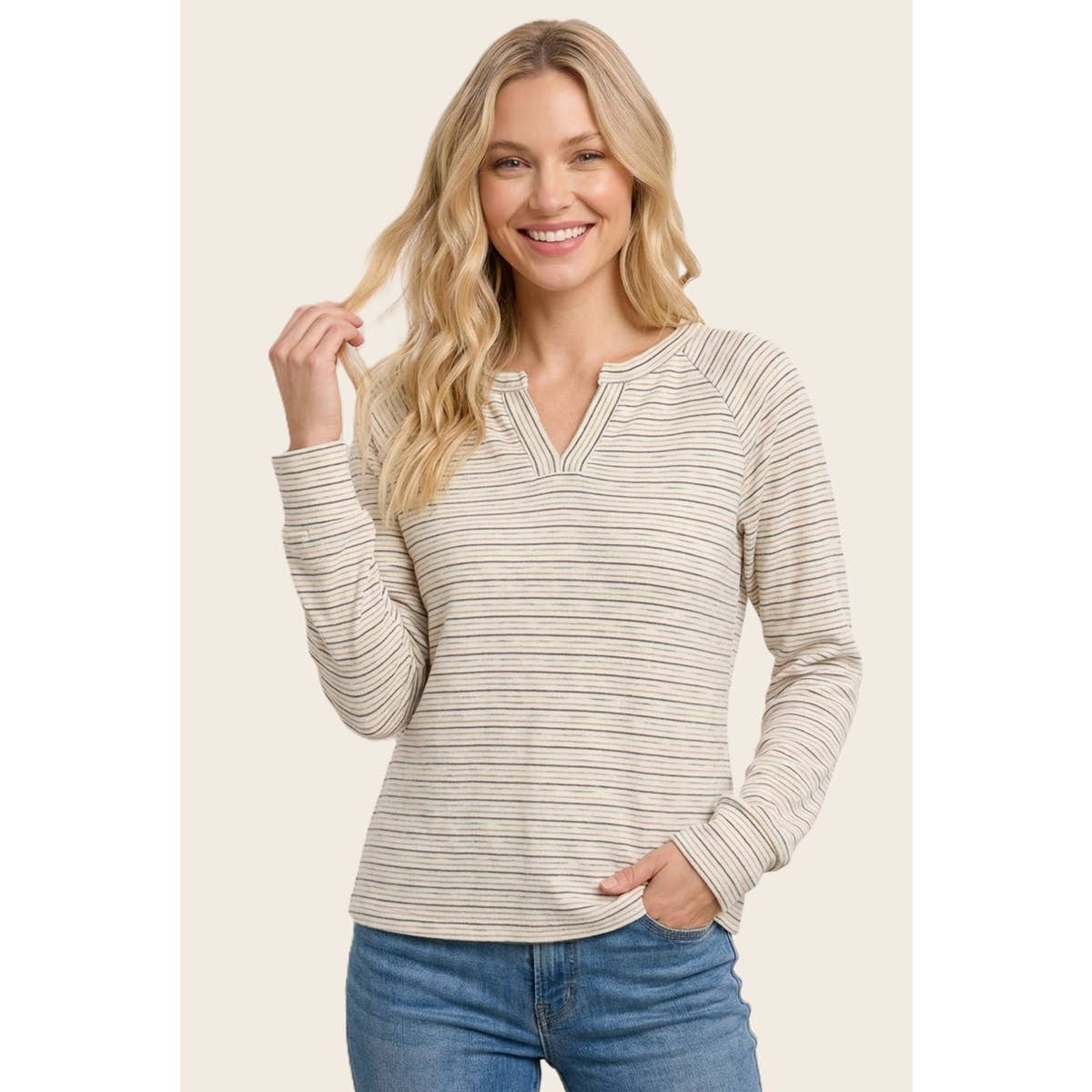 Sandy Vnotch Sweater Top