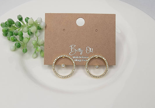 CZ. POST EARRINGS.