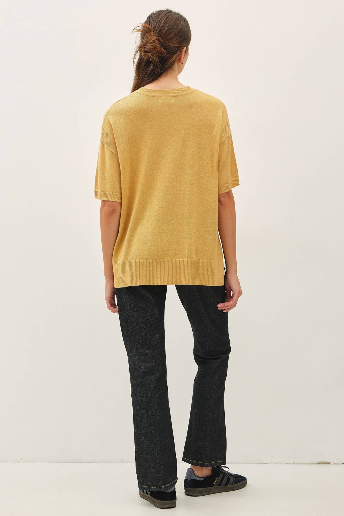 Side Split Shortsleeve Sweater