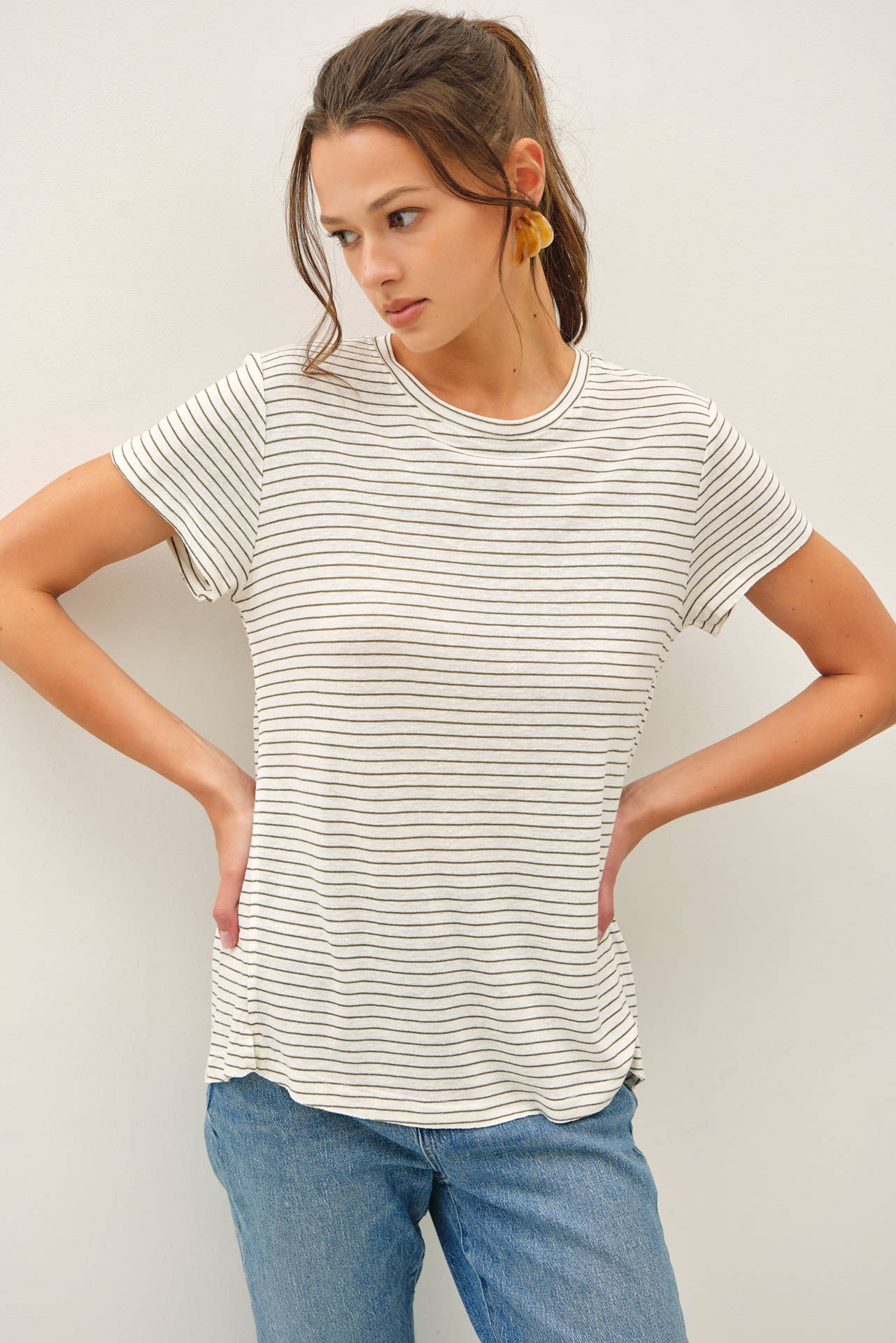 LINEN BLENDED STRIPED RELAXED TEE