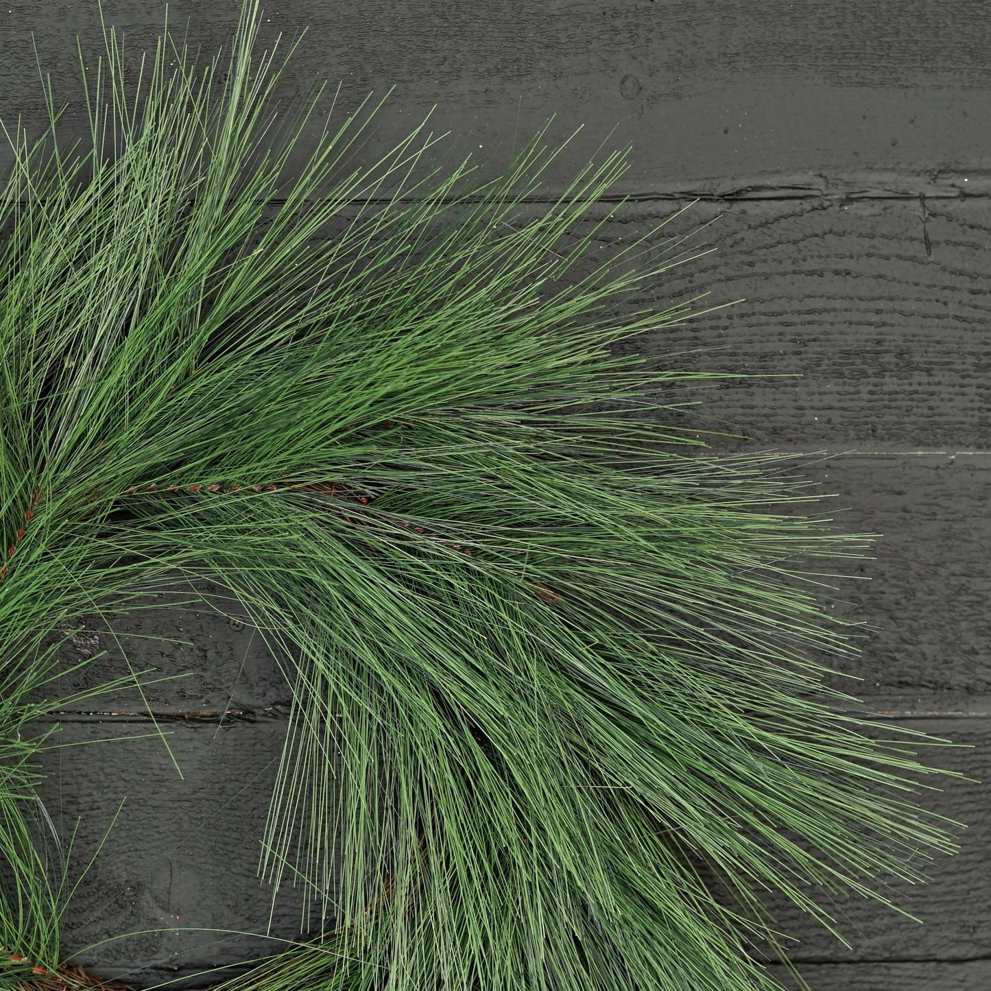 510180- 28in(10)Twig Wreath-Evergreen Jumbo Needle Pine