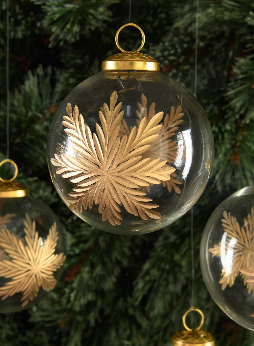 4in Round Zidane Gold Flake Clear Glass Ornament