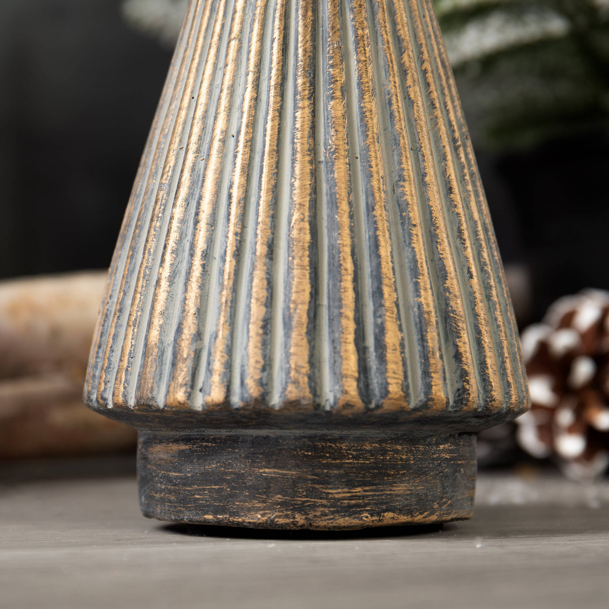 Metallic Ridged Cement Christmas Tree
