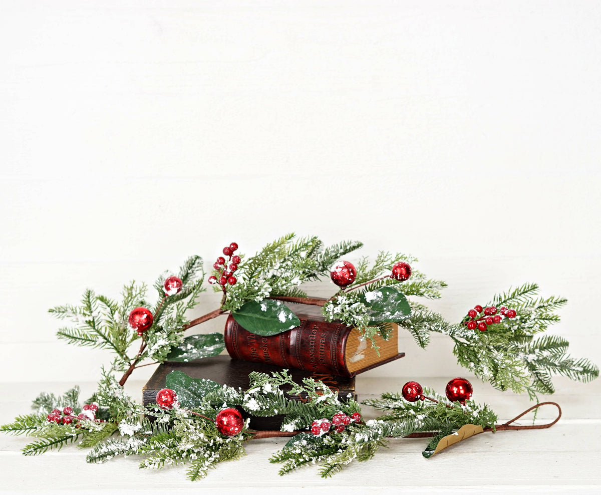 511761- 5ft Garland-Snowy Holidays
