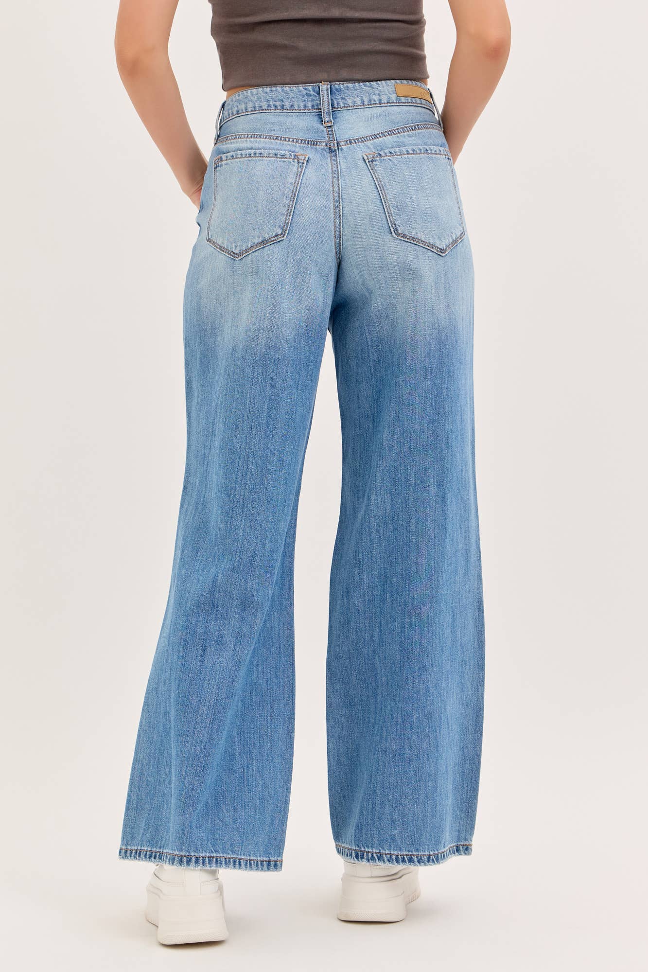 Calista Wide Leg Jean