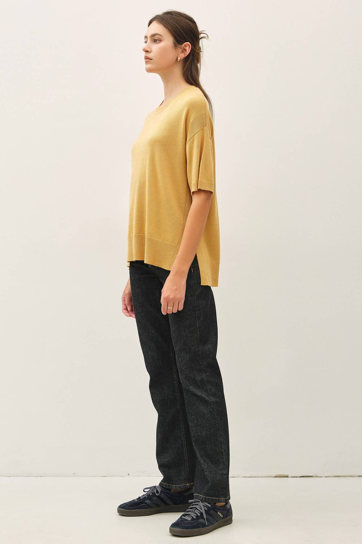 Side Split Shortsleeve Sweater
