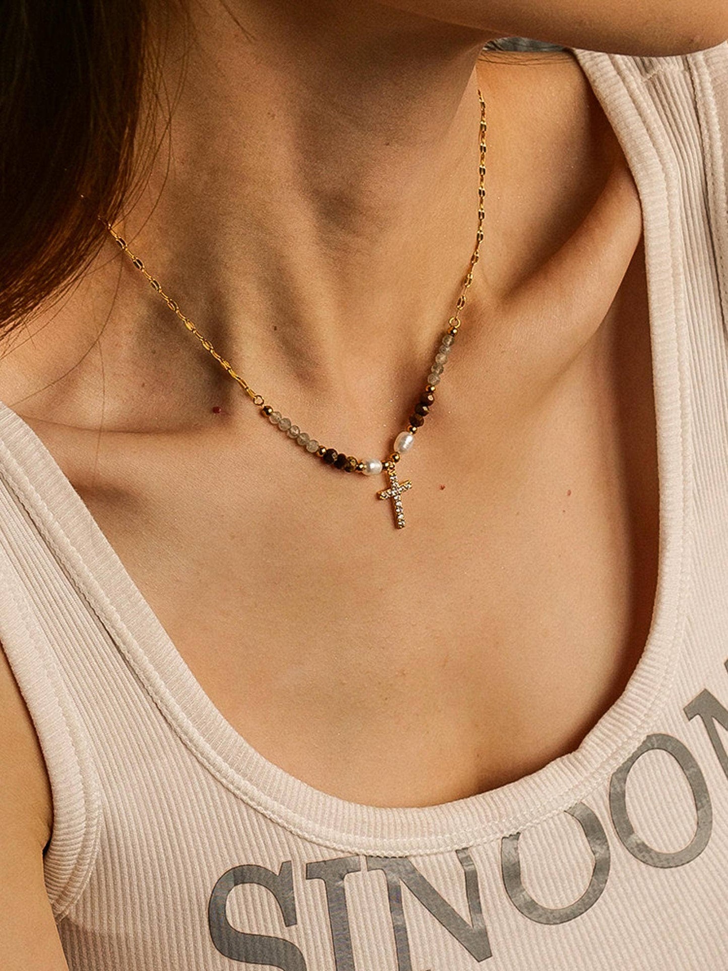 Lumiere 18K Gold Cross Necklace