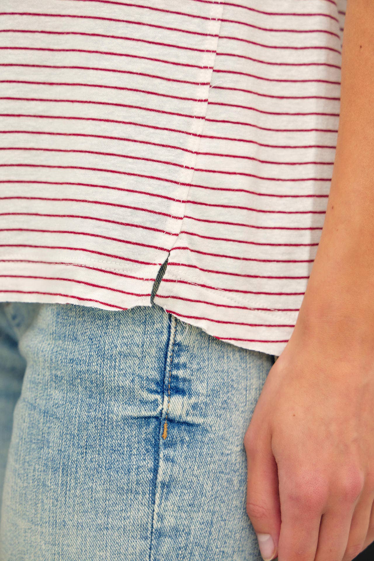 LINEN BLENDED STRIPED RELAXED TEE