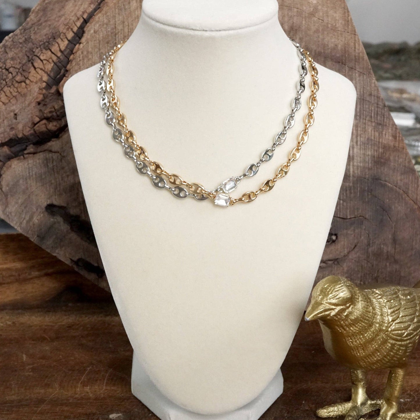 Short Anchor Chain Necklace with Emerald-Cut Crystal – Gold or Silver