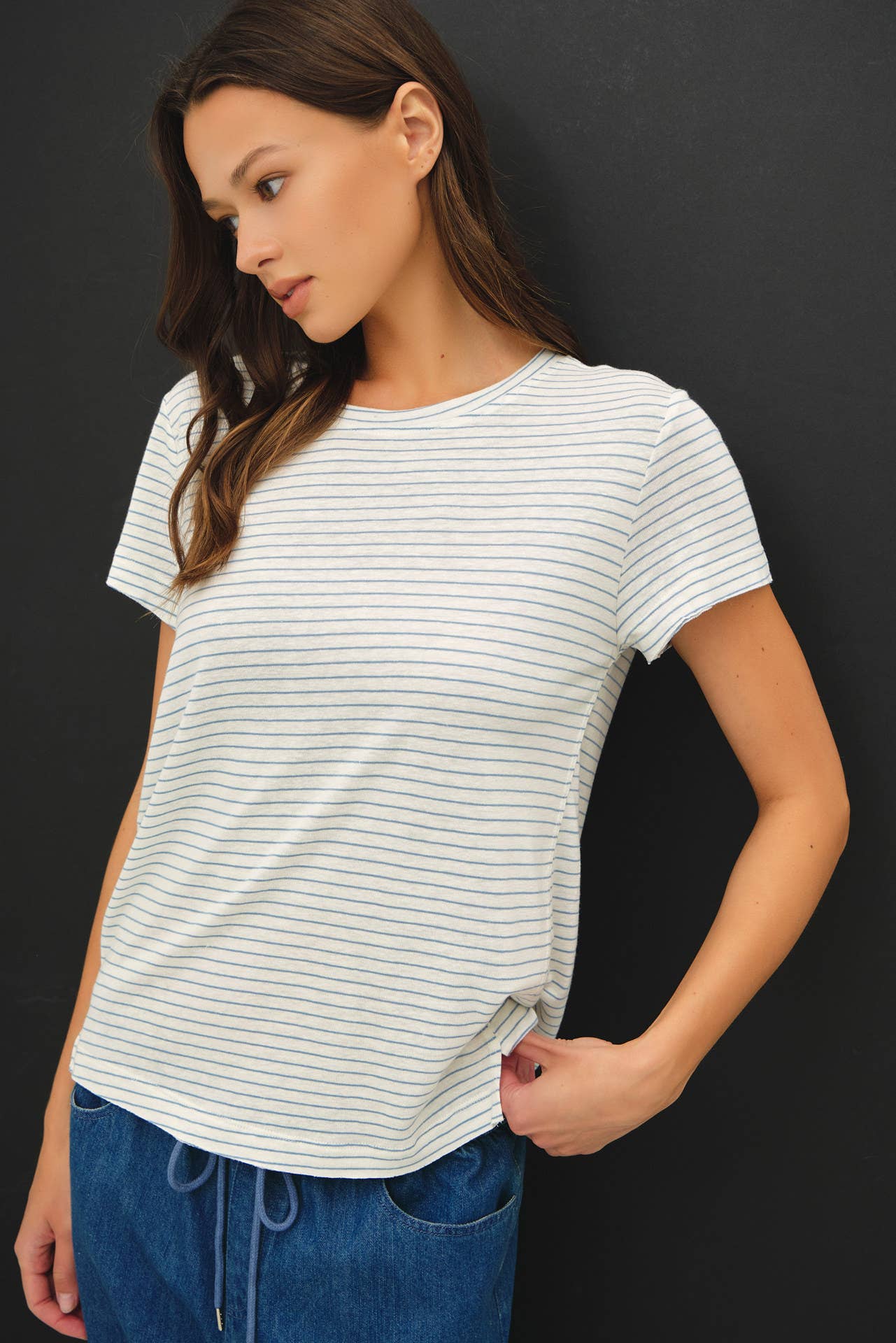LINEN BLENDED STRIPED RELAXED TEE