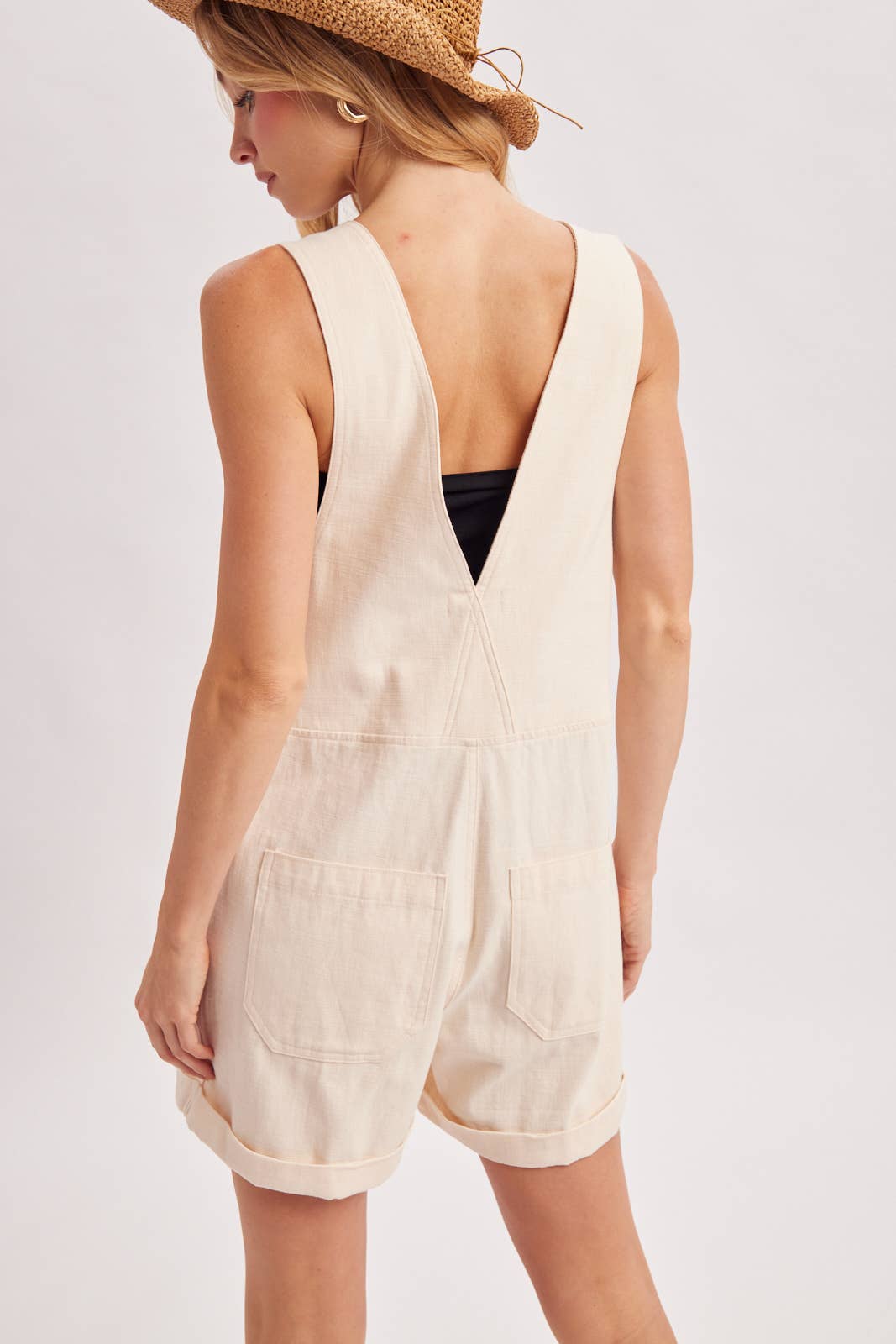 Ecru Shortall
