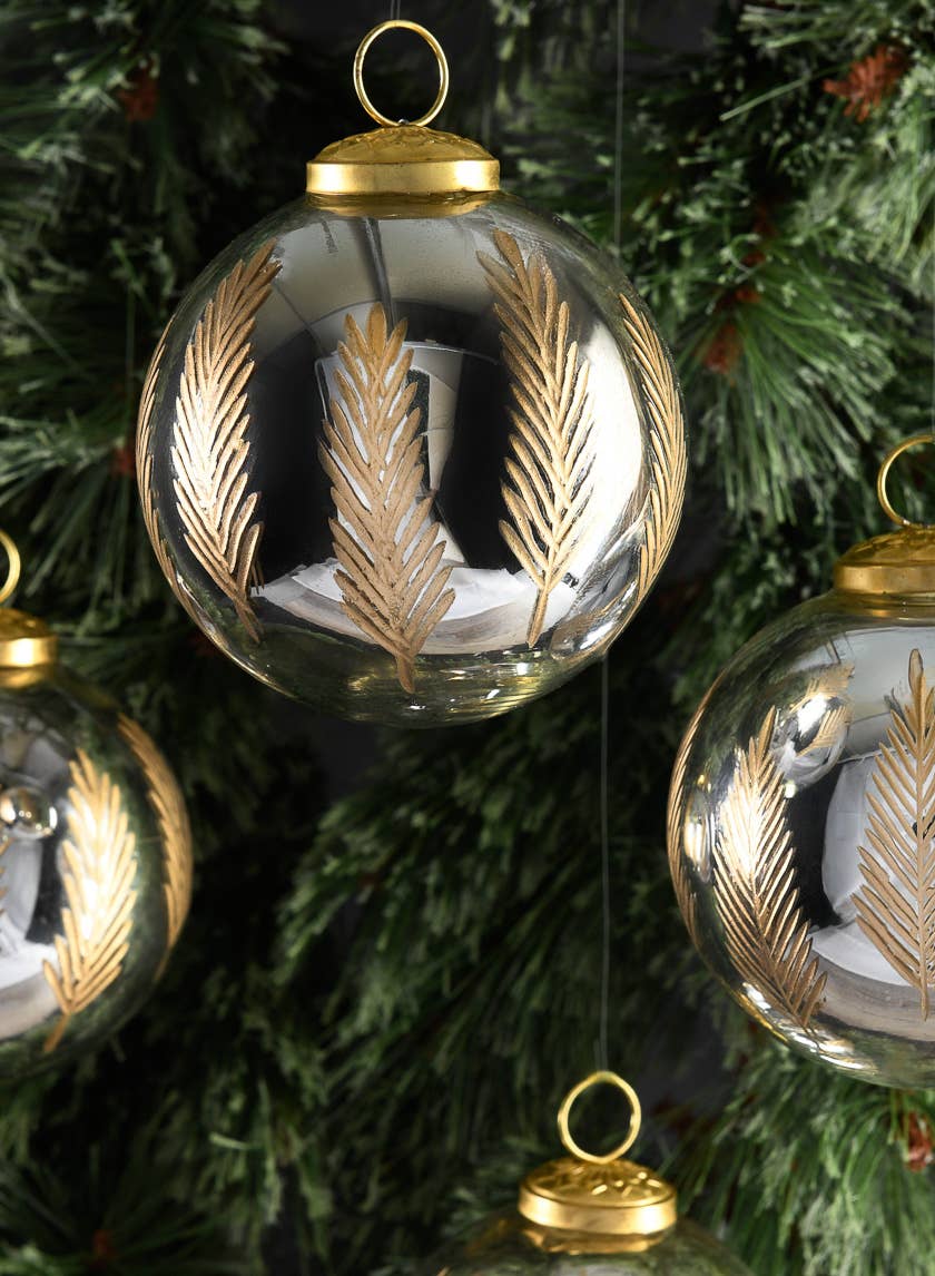 4in Round Al-Hambra Palm Leaf Silver Glass Ornament
