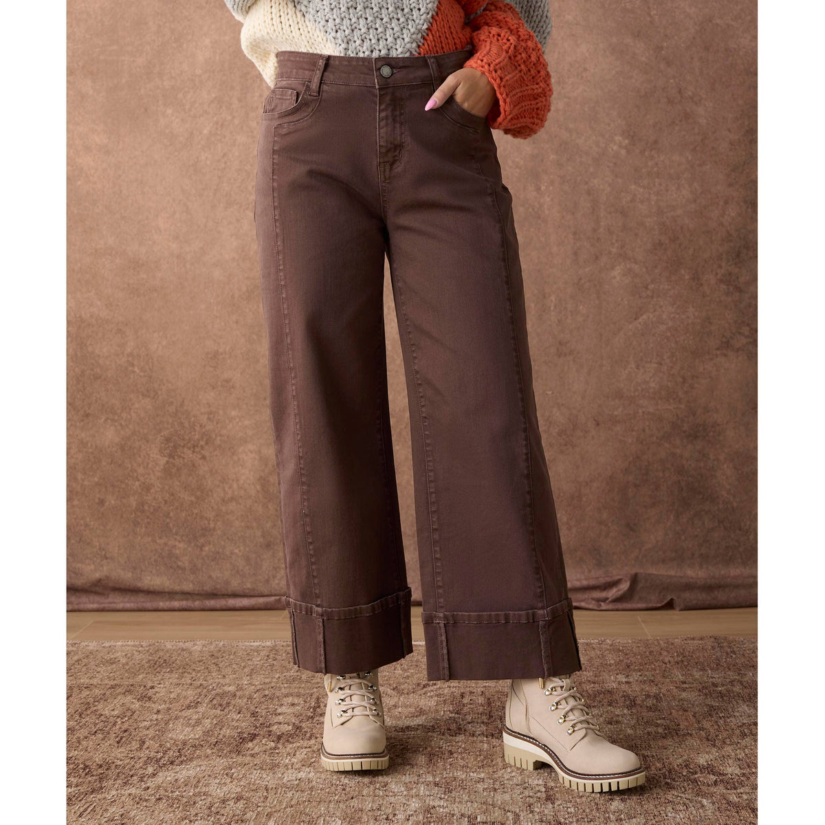 Avante Wide Ankle with Front Seam Pant