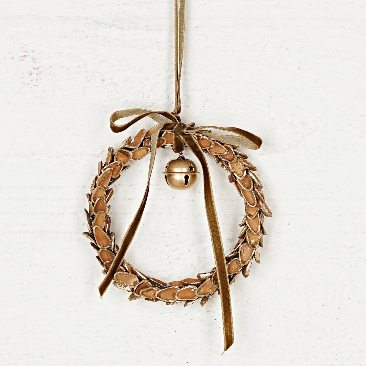 571037- 4.5inD Nut Shell Ring with Gold Bell and Brown ribbo