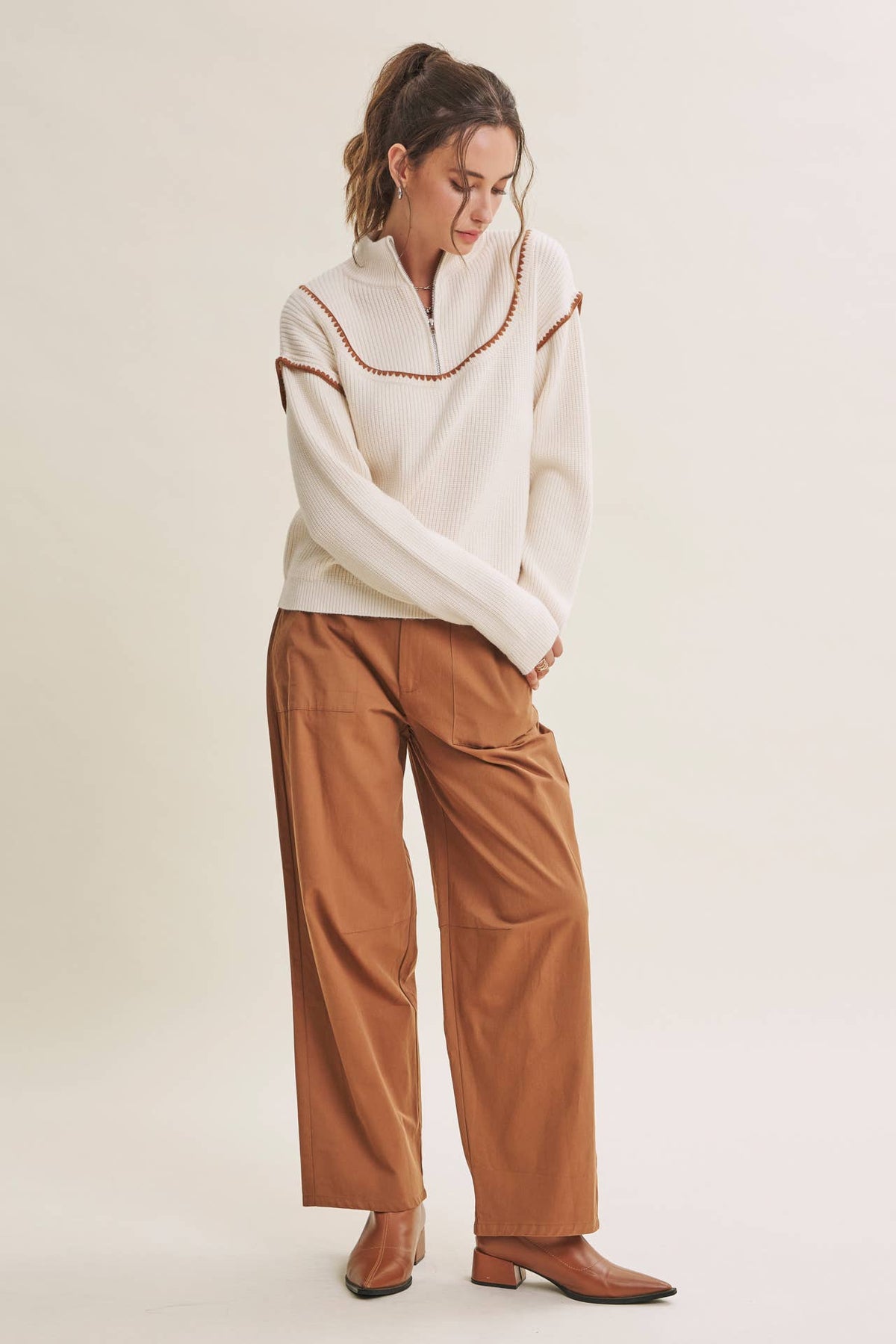 CABIN AIR CONTRAST WHIPSTITCH EMBROIDERY HALF ZIP SWEATER