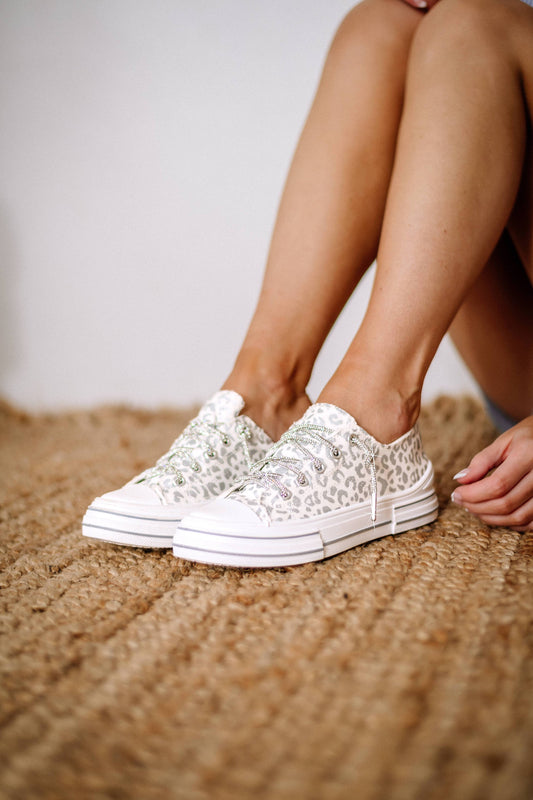 Aman Sneaker