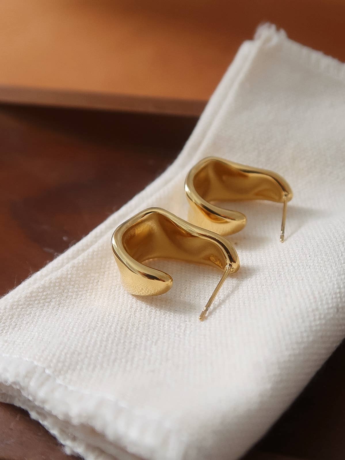 Ninelle 18K Gold Hoop Earrings