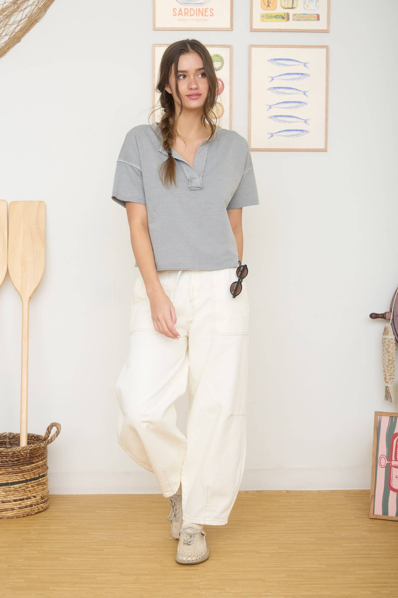 WASHED SPLIT NECK RAW EDGE SHORT SLEEVE KNIT TOP