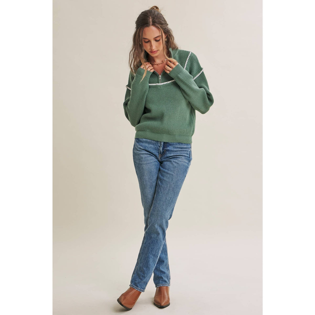 CABIN AIR CONTRAST WHIPSTITCH EMBROIDERY HALF ZIP SWEATER