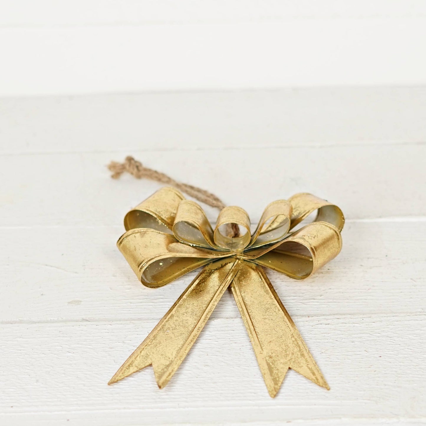 570677- Dazzling Gold Metal Bow Ornament-10L x 6.5W x 1.25T