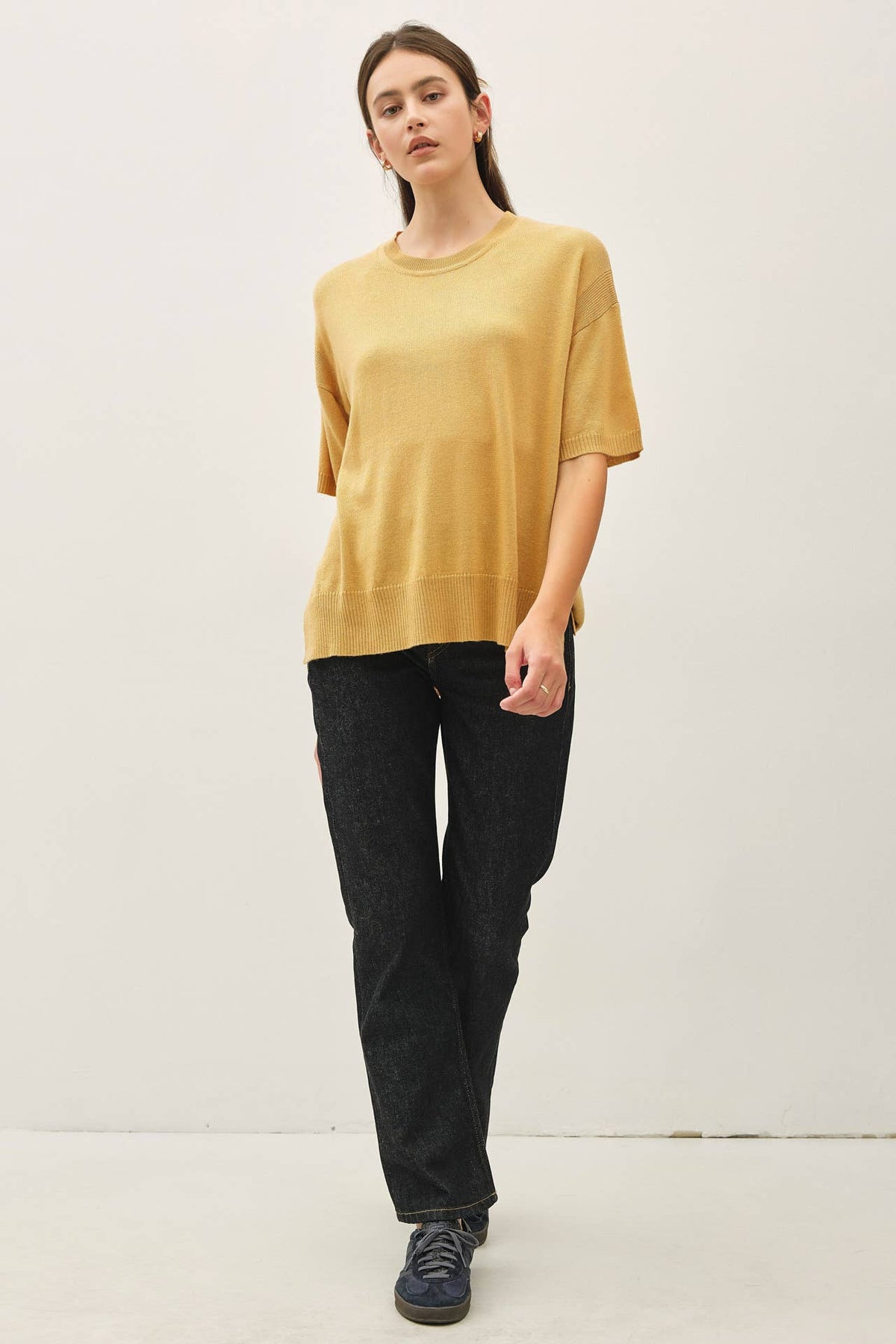 Side Split Shortsleeve Sweater