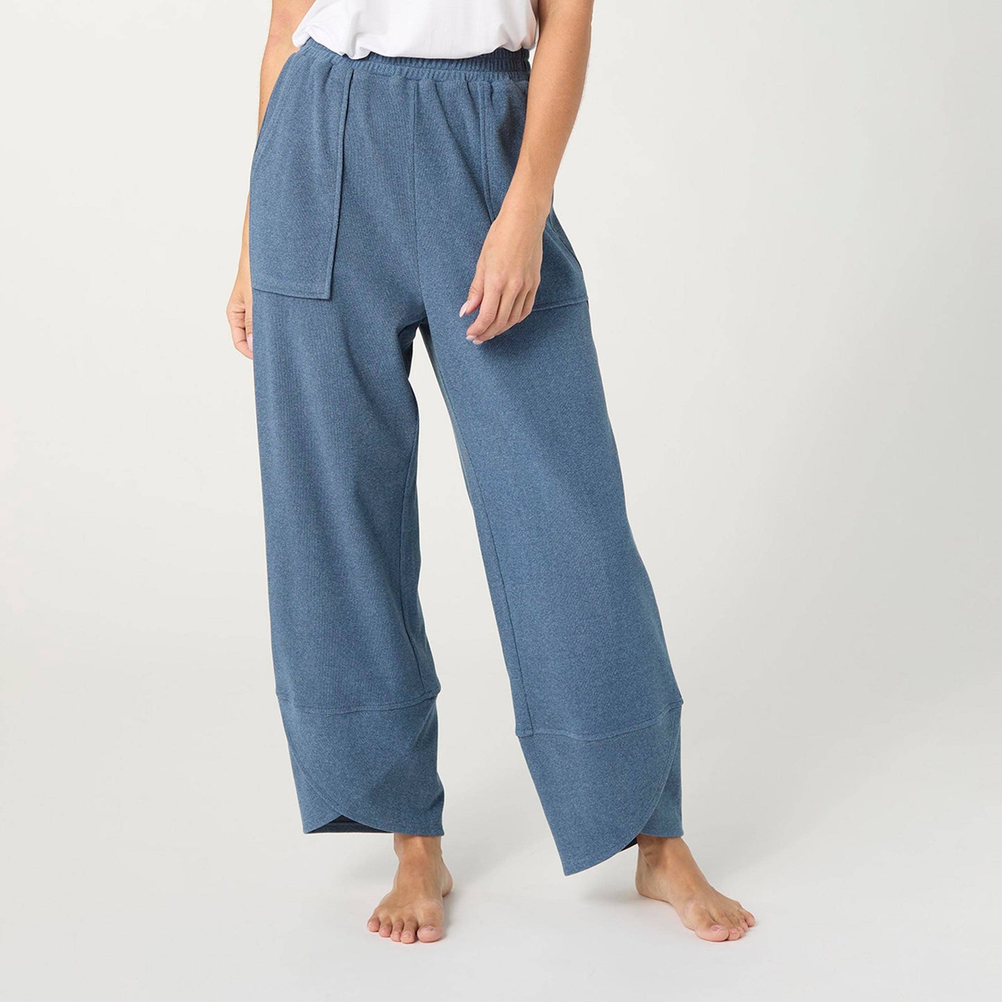 Weekend Brushed Scalloped Wide Leg Pants