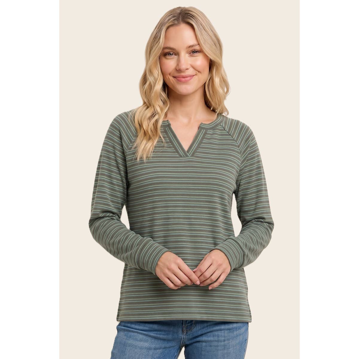 Sandy Vnotch Sweater Top