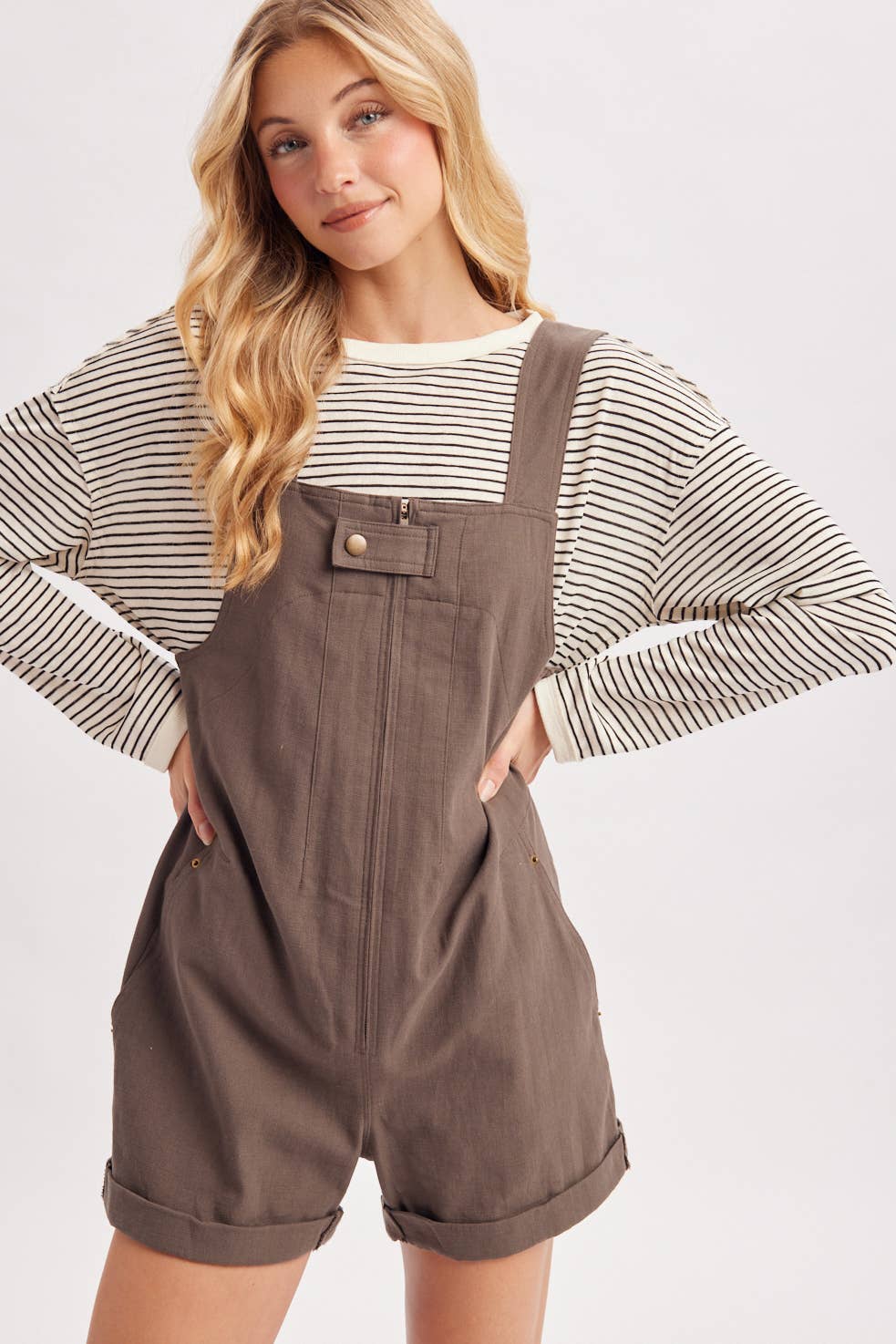 Ecru Shortall