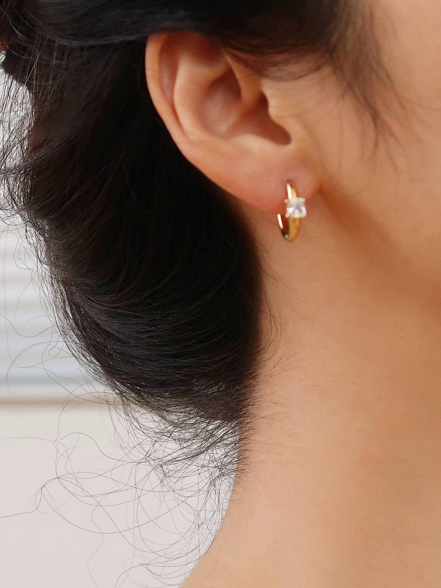 Adhara 18K Gold Huggies